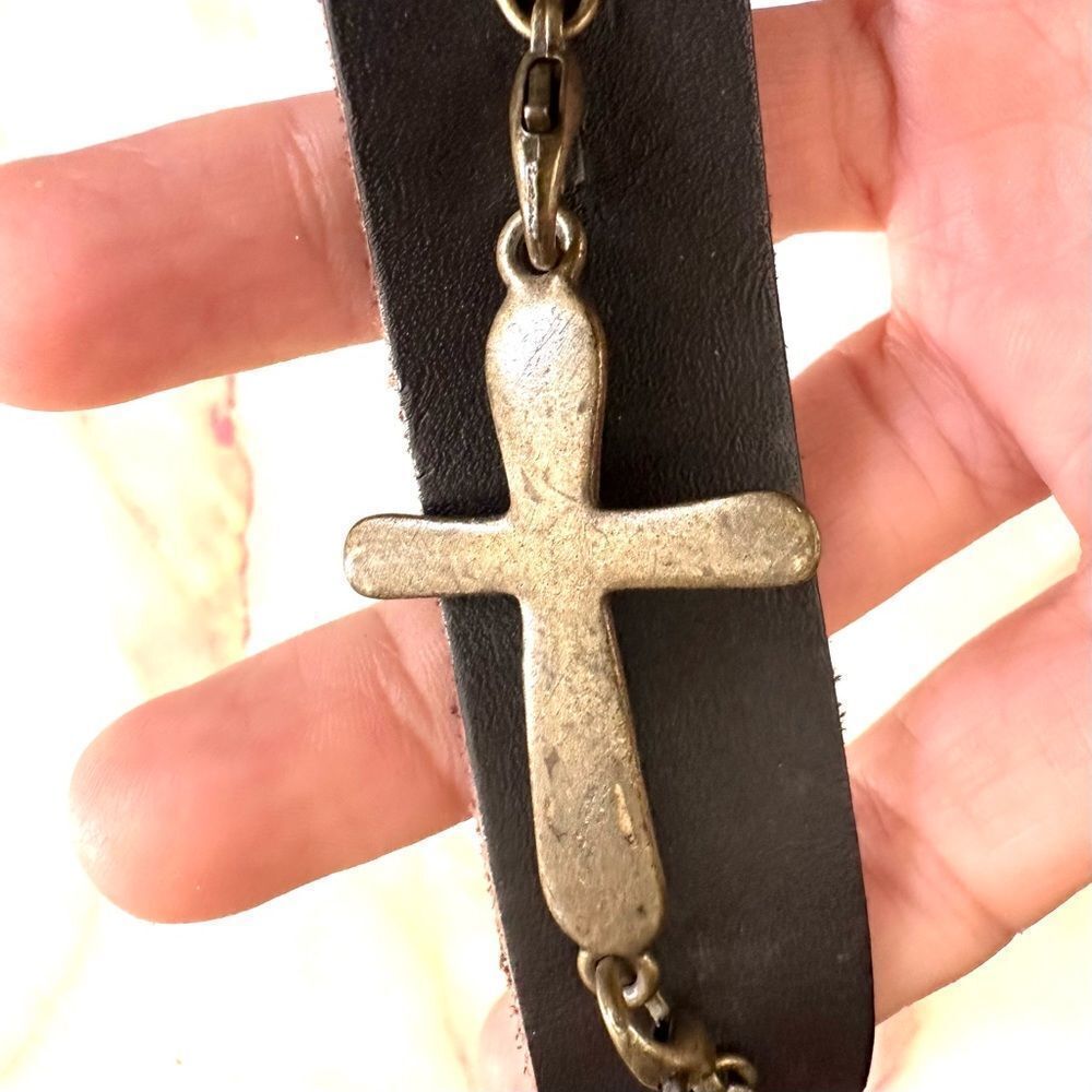Brown Leather brass tone cross bracelet - Picture 6 of 8